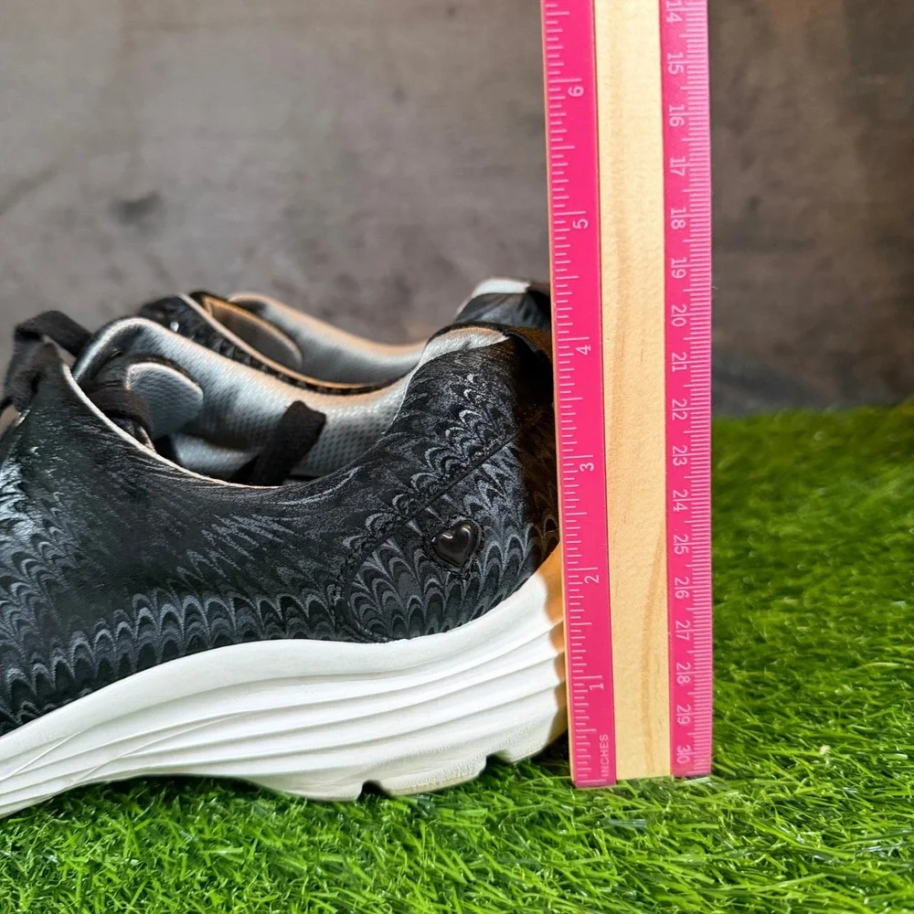 Nurse Mates Velocity Black Swirl Leather Walking Sneakers‎ Womens 10M VCJK16